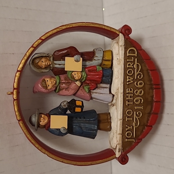 Set of 9 Vintage 1986 Hallmark Keepsake Christmas Ornaments - Picture 12 of 14